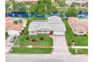 9160 SW 56th St, Cooper City, FL 33328 Sold 05/29/25