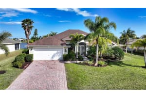 5688 Riverboat Cir, Vero Beach