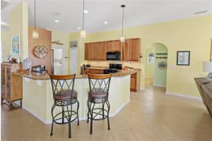 5688 Riverboat Cir, Vero Beach, FL 32968 - MLS#F10487964