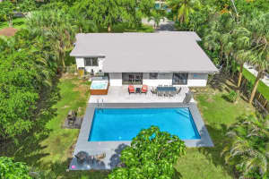 410 E Country Club Cir, Plantation, FL 33317 Sold 10/15/25