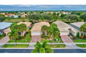 12752 Coral Lakes Dr, Boynton Beach, FL 33437 - MLS#F10487992