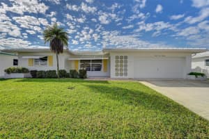 6700 NW 74th Pl, Tamarac, FL 33321 Sold 10/15/25
