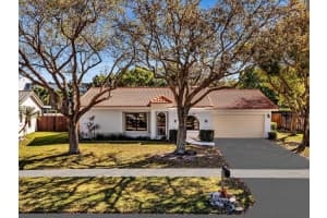 7704 Sunflower Dr, Margate, FL 33063 Sold 06/09/25