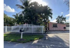 3610 Sw 36 St, West Park