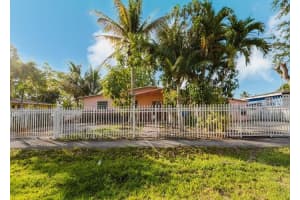 3610 SW 36th St, West Park, FL 33023 - MLS#F10488048