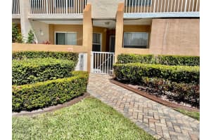 7421 Granville Dr 111, Tamarac, FL 33321 Sold 05/08/25