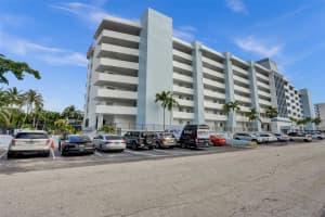 3051 NE 48th St 703, Fort Lauderdale, FL 33308 Sold 08/15/25