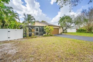 379 NW 38th Way, Deerfield Beach, FL 33442 Sold 07/01/25