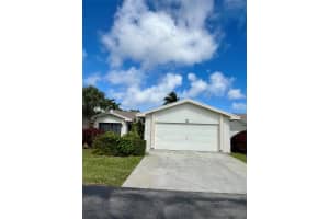 3 Fawlkland Cir, Boynton Beach, FL 33426 Sold 06/20/25