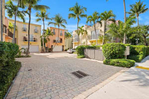 1127 NE 18th Ave 1127, Fort Lauderdale, FL 33304 - MLS#F10488316