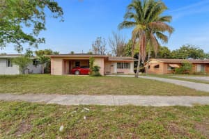 4371 NW 32nd Ct, Lauderdale Lakes, FL 33319 - MLS#F10488345