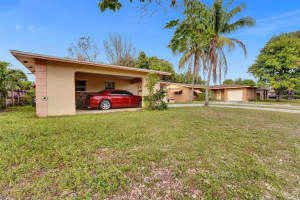 4371 NW 32nd Ct, Lauderdale Lakes, FL 33319 - MLS#F10488345
