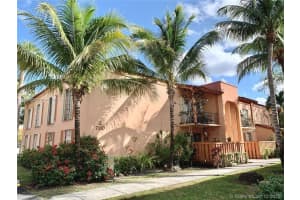 7110 Fairway Dr L20, Miami Lakes, FL 33014 Sold 07/21/25