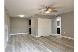 7110 Fairway Dr L20, Miami Lakes, FL 33014 Sold 07/21/25