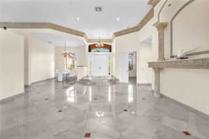 13785 SW 40th St, Davie, FL 33330 Sold 05/22/25