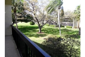 9460 Meadowood Dr 201, Fort Pierce, FL 34951 Sold 04/23/25