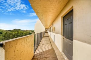 3300 W Rolling Hills Cir 608, Davie, FL 33328 Sold 08/22/25