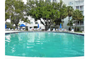 3800 Hillcrest Dr 307, Hollywood, FL 33021 Sold 04/23/25