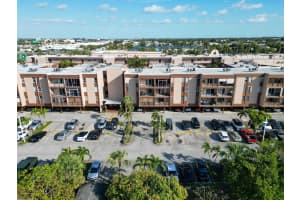 1900 W 68th St I201, Hialeah, FL 33014 Sold 08/22/25
