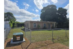 2520 NW 160th St, Miami Gardens, FL 33054 Sold 11/06/25