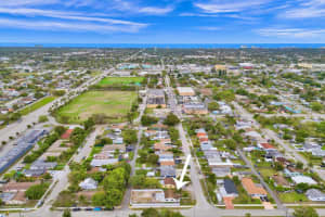 2447 Thomas St, Hollywood, FL 33020 Sold 04/04/25