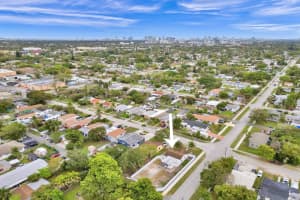 2447 Thomas St, Hollywood, FL 33020 Sold 04/04/25