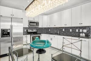 15 Seville Drive A, Delray Beach, FL 33446 Sold 11/20/25