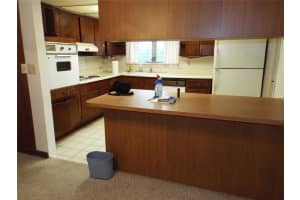 2001 NE 43rd St, Oakland Park, FL 33308 Sold 03/28/25