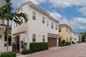 925 N Victoria Park Rd, Fort Lauderdale, FL 33304 Sold 04/22/25
