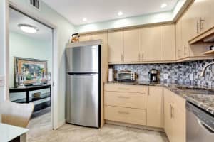 3200 N Palm Aire Dr 805, Pompano Beach, FL 33069 Sold 05/16/25