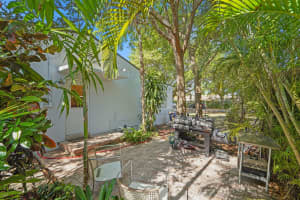 165 Sunset Way, Miami Springs, FL 33166 Sold 08/15/25