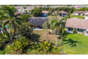 5720 W Waterford Dr, Davie, FL 33331 - MLS#F10488719