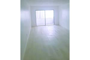 1305 W 46th St 237, Hialeah, FL 33012 Sold 06/17/25