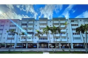 1720 Jefferson St 312, Hollywood, FL 33020 Sold 04/25/25
