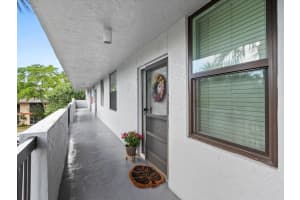 4134 S Carambola Cir H303, Coconut Creek, FL 33066 Sold 03/31/25