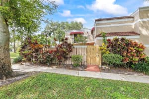 4260 Village Dr C, Delray Beach, FL 33445 - MLS#F10488824