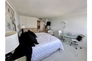 1880 Ocean Drive, Hallandale Beach, FL 33009 - MLS#F10488827