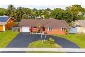 8551 NW 50th St, Lauderhill, FL 33351 Sold 05/02/25