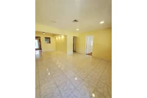 4820 NE 1st Ter, Fort Lauderdale, FL 33334 Sold 08/21/25