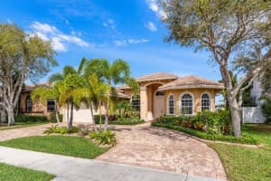 8235 SW 51st St, Cooper City, FL 33328 Sold 05/23/25