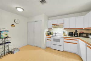 3602 Nw 95th Ter 20, Sunrise