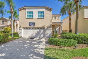 10615 Nw 12th Ct, Plantation
