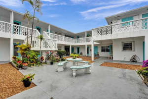 1833 Monroe St 20, Hollywood, FL 33020 - MLS#F10488884