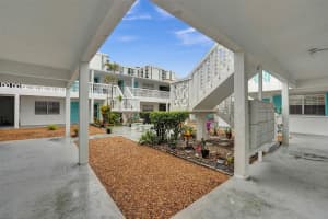 1833 Monroe St 20, Hollywood, FL 33020 - MLS#F10488884