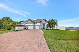 2501 SW Import Dr, Port Saint Lucie, FL 34987 Sold 10/07/25