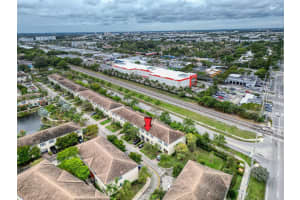 607 SW 3rd Ave, Pompano Beach, FL 33060 Sold 05/23/25