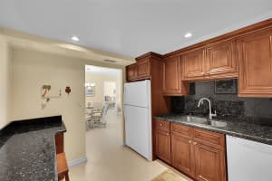 531 N Ocean Blvd 410, Pompano Beach, FL 33062 Sold 04/08/25