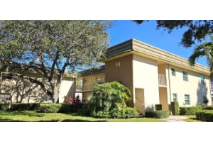 14 Vista Gardens Trail 203, Vero Beach, FL 32962 Sold 05/20/25
