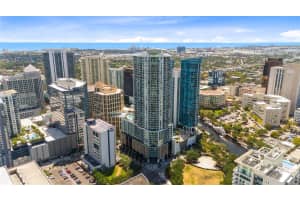 100 Las Olas Boulevard, Fort Lauderdale, FL 33301 - MLS#F10489034