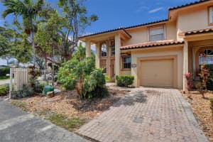 707 NE 195th St, Miami, FL 33179 Sold 04/17/25